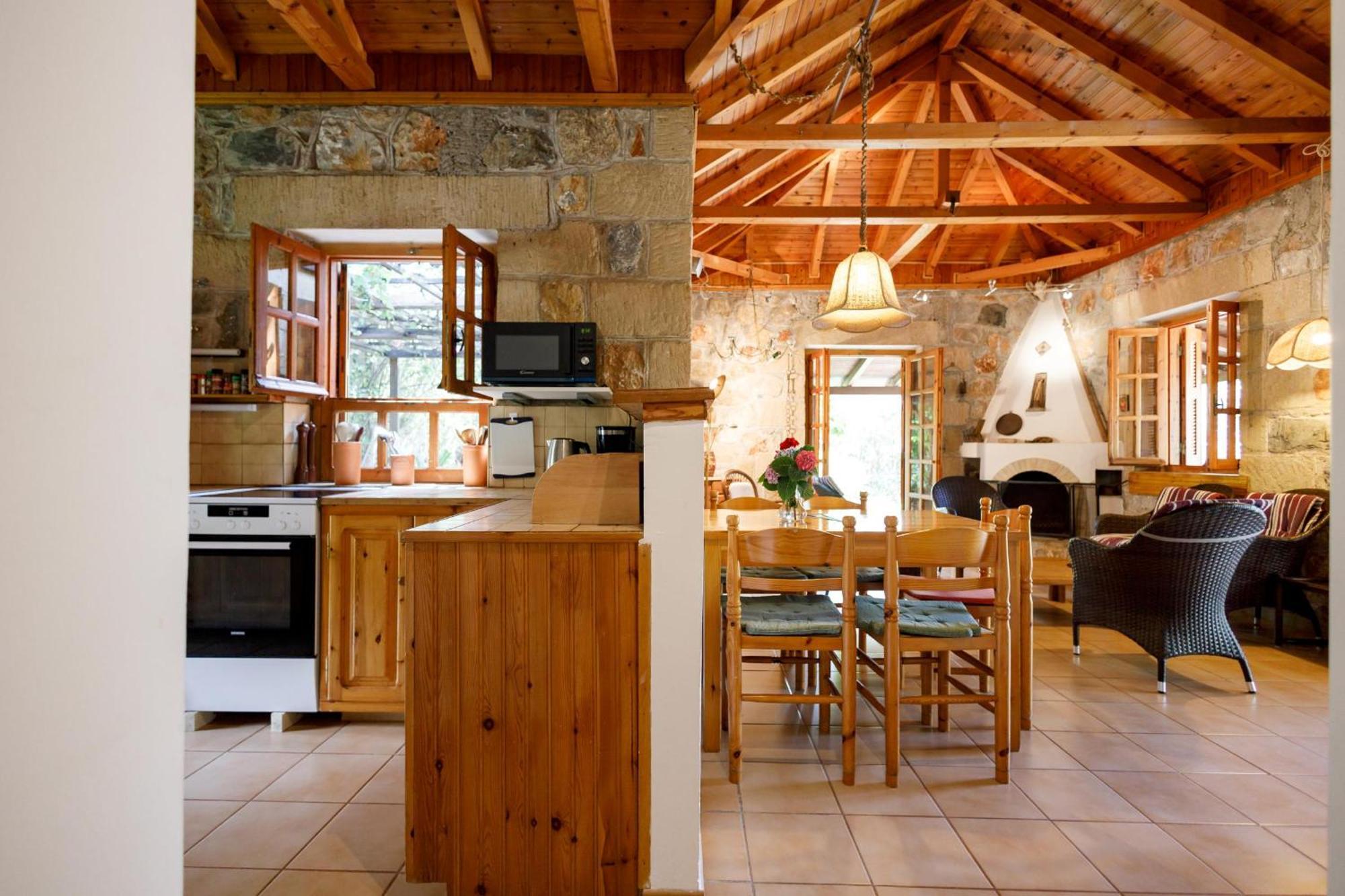Spiti Nicola Villa Stoúpa Exterior photo